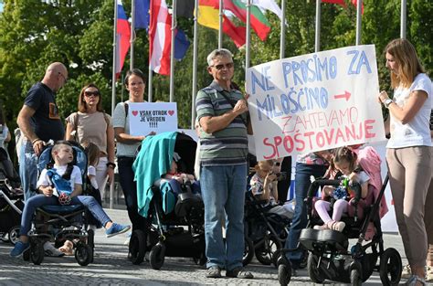 Otrok ki potrebuje medicinsko oskrbo