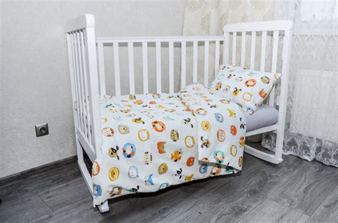 različni tipi otroške posteljnine