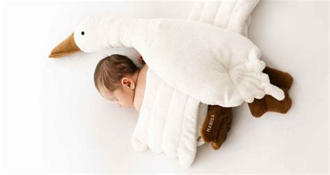 Otroška blazinica Anka Zaspanka s kamilicami