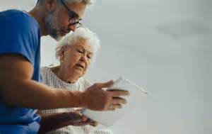 Ilustracija nosečnice, ki oddaja dokumente osebnemu zdravniku