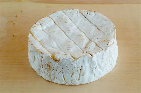 Embalaža sira z jasno oznako 