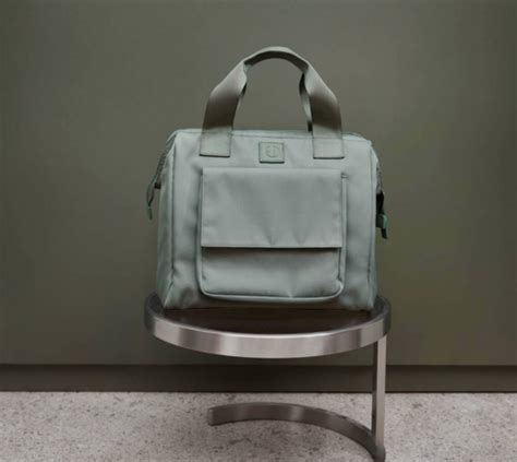 Notranjost nove Elodie previjalne torbe s širokim okvirjem