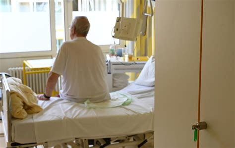 Ilustracija čakalnice v bolnišnici