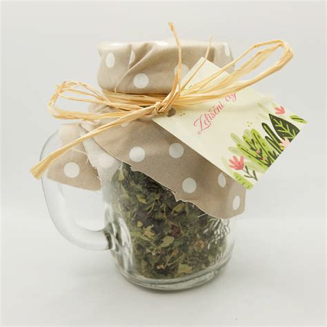 Zeliščni čaj v skodelici