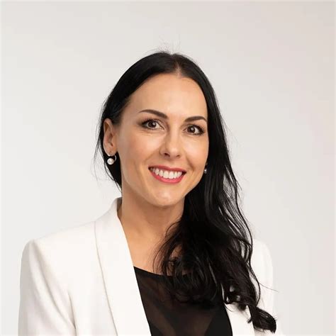 ženska, ki se počuti slabo