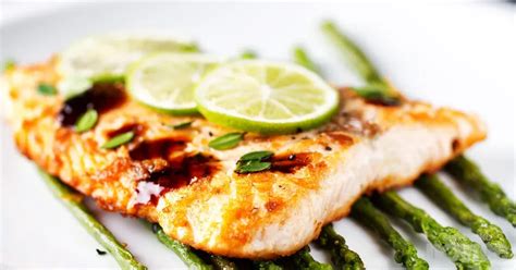 različna živila, ki jih lahko ponudimo dojenčku