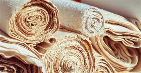 Primeri naravnih materialov za oblačila