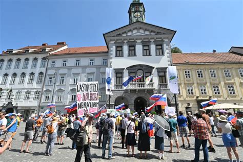 Referendum o umetni oploditvi v Sloveniji
