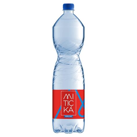 mineralna voda z rezino limone in meto