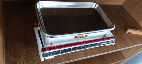 Simbolična upodobitev pravice in uravnoteženja tehtnice