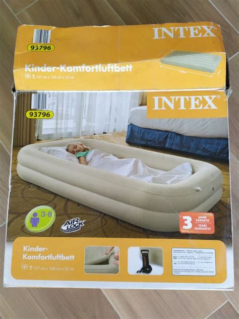 Napihljiva otroška postelja