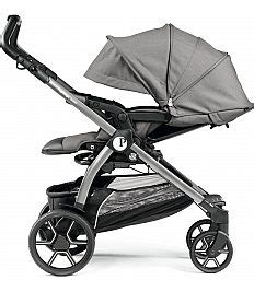 Otrok v vozičku Peg Perego