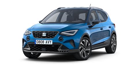 Notranjost SEAT Arona s poudarkom na prostornosti.